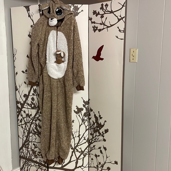 URBAN PLANET Kangaroo Onesie NWOT ‼️PRICE DROP‼️$27 - Picture 2 of 14